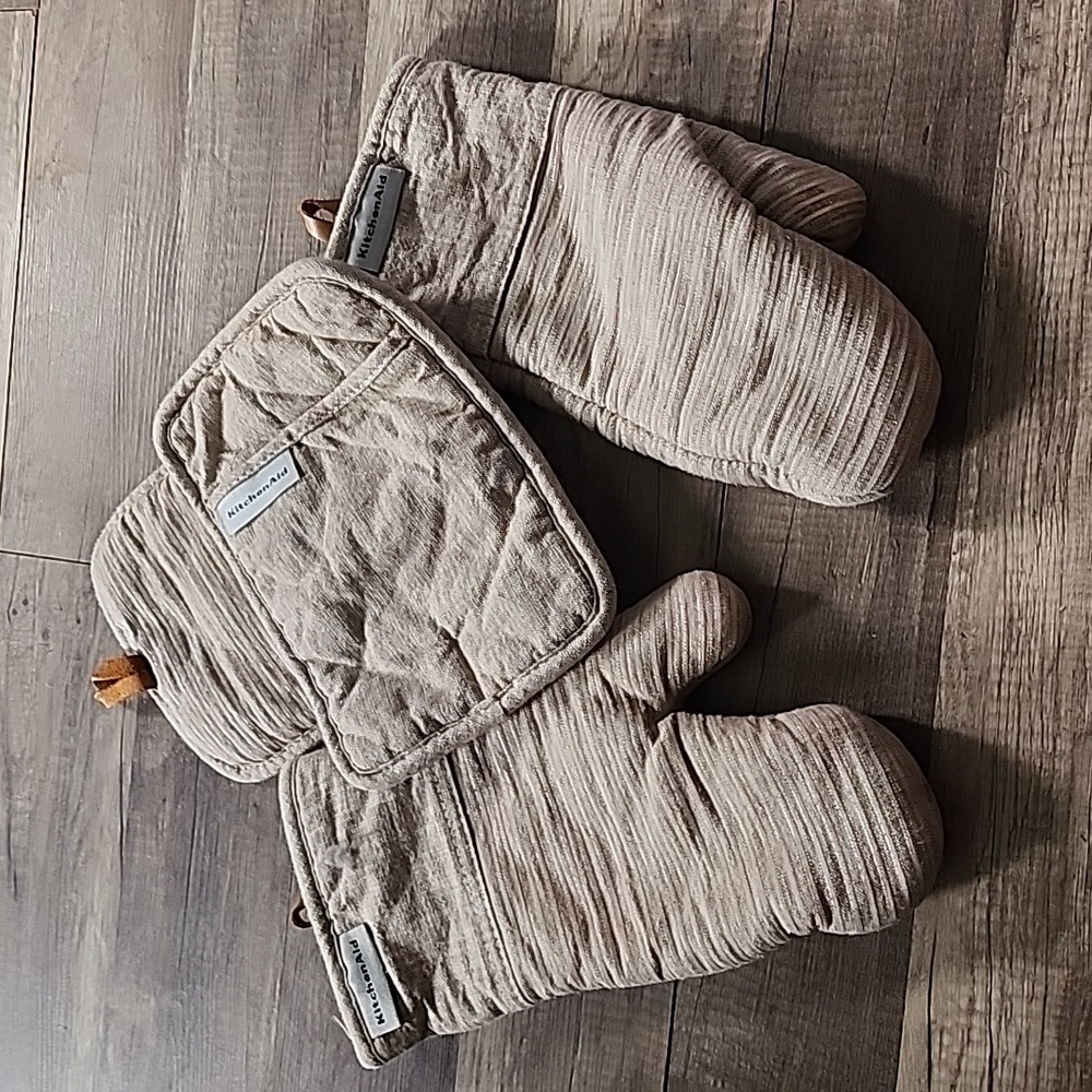 Used kitchen aid mits